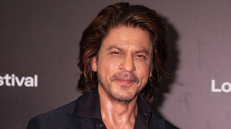 Shah Rukh Khan shuts down ‘bolo zubaan kesari’ prompt at wedding