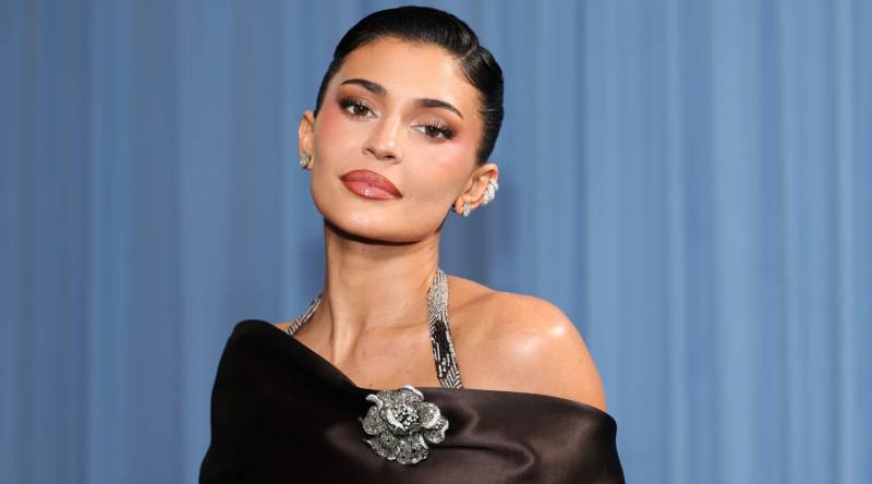 Kylie Jenner undergoes stem cell therapy after struggling with chronic backpain