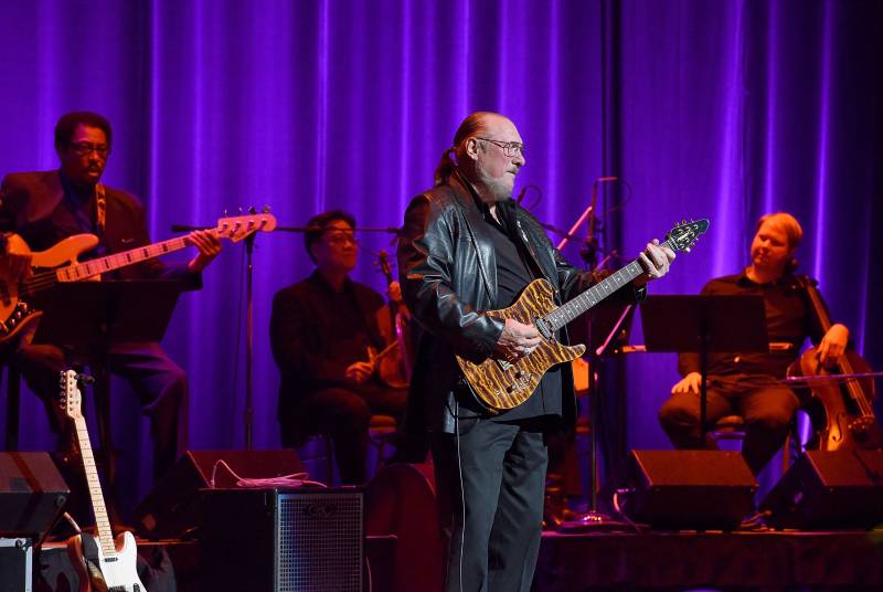 Memphis soul guitarist Steve Cropper dead at 84