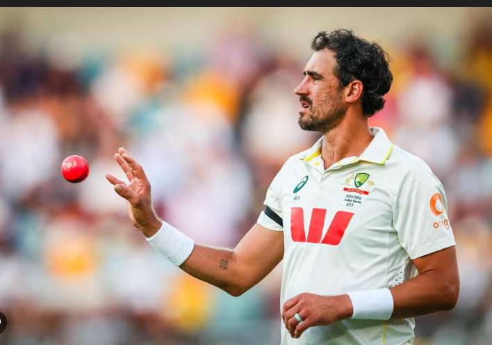 Mitchell Starc becomes most prolific left-arm quick in Test history