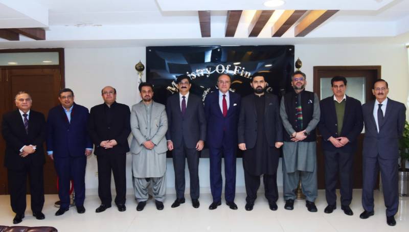 Provinces oppose cut in NFC share as KP demands 5% raise 