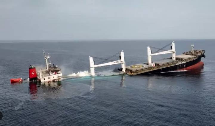 Survivors of ship sunk by Yemen's Houthis released