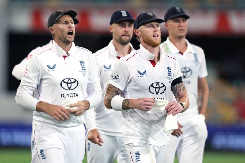 Australia race clear of England to seize control of second Ashes Test