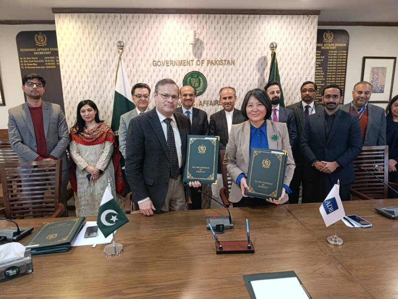 Pakistan, ADB sign three key agreements for major infrastructure projects