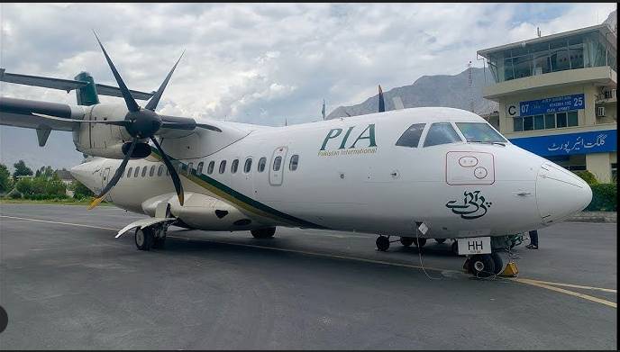 Plane with Sindh ministers on board escapes disaster
