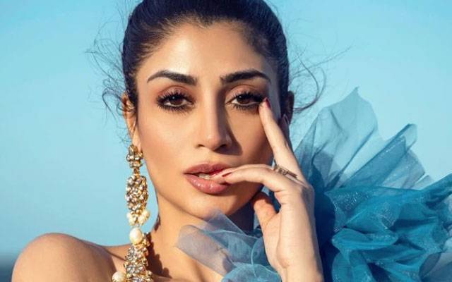Zoya Nasir breaks internet with bold shoot