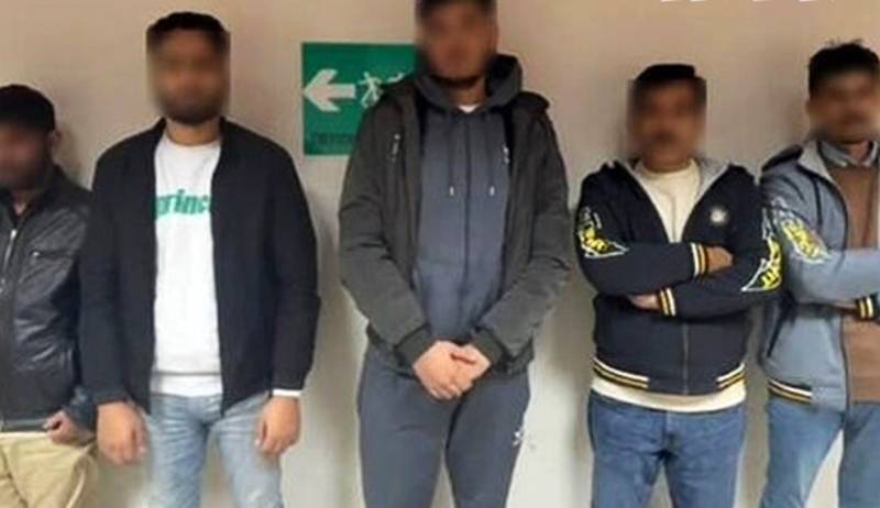 FIA arrests 5 men deported from Sharjah for attempting to travel to UK on fake visas