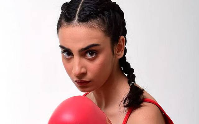 Mehar Bano set social media abuzz with her BOLD DANCE moves