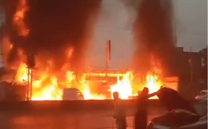 Two burnt after fire erupts in petrol agency in Sarai Alamgir
