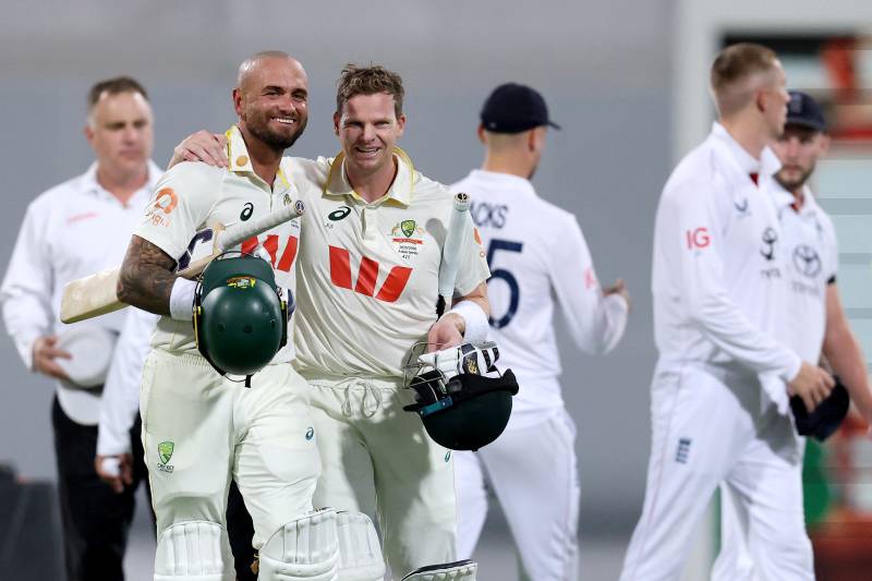 Resilient Australia 'adapt on the go' to close in on Ashes glory