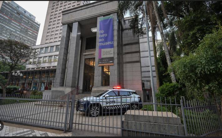 Eight Matisse engravings stolen from Brazil library