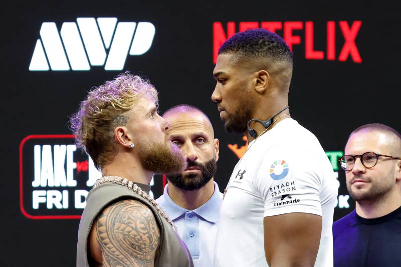 Shane Mosley weighs In on Joshua vs Jake Paul, calls matchup “Too Big a Challenge” for Paul
