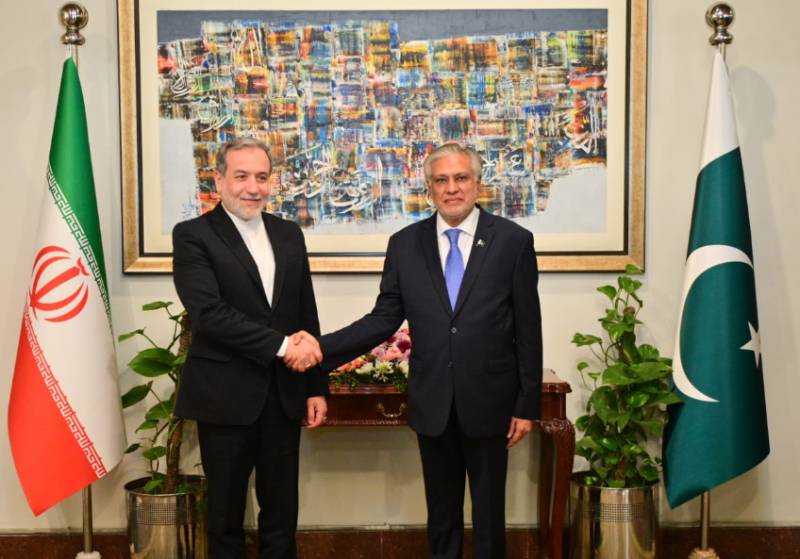 Ishaq Dar, Iranian FM discuss regional developments