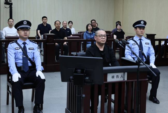 China executes former senior banker for taking $156m bribes