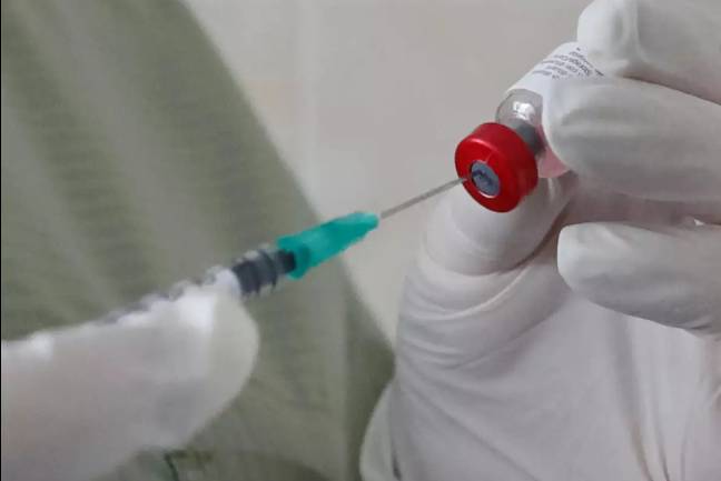 Trump admin confirms probe of possible Covid vaccine deaths