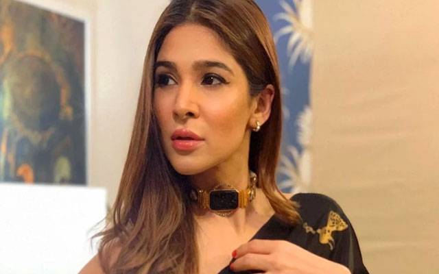 Ayesha Omar shares cozy winter vibes with playful Jackson 5 nod