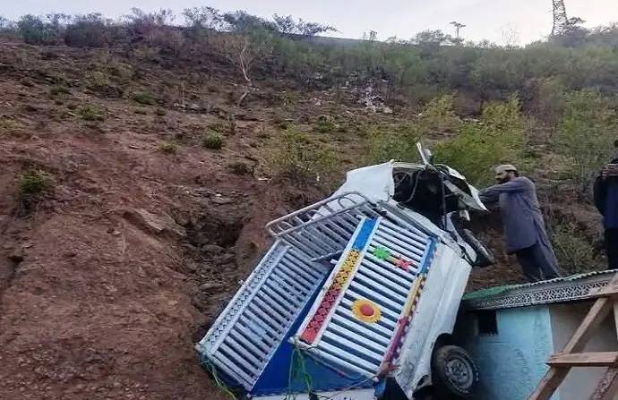 Azad Pattan road accident: Four bodies recovered from river