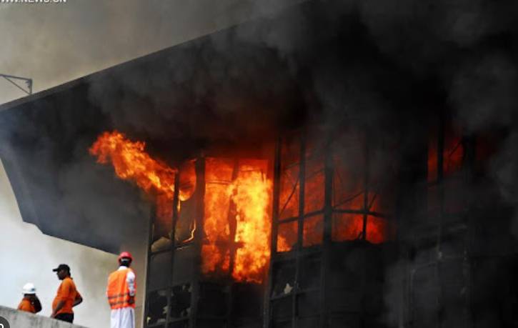 Fire destroys daycare centre at Islamabad Bar