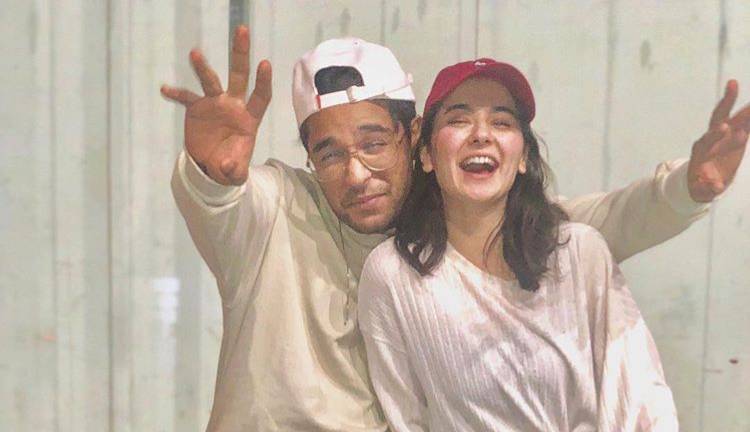 Is Hania Aamir’s post-Lux Awards shoot inside Asim Azhar's home?
