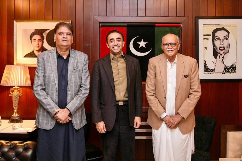 Bilawal holds series of meetings with party leaders