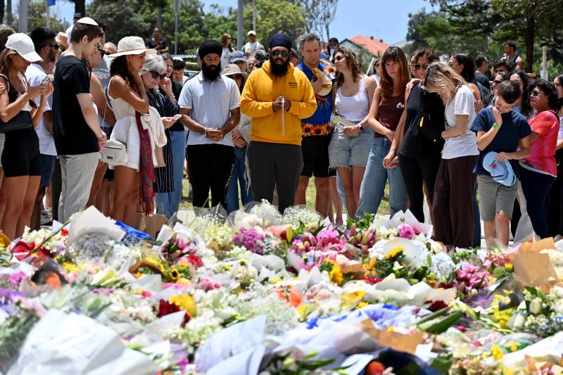 Muslim who stopped Australia gunman in his tracks hailed as ‘hero’