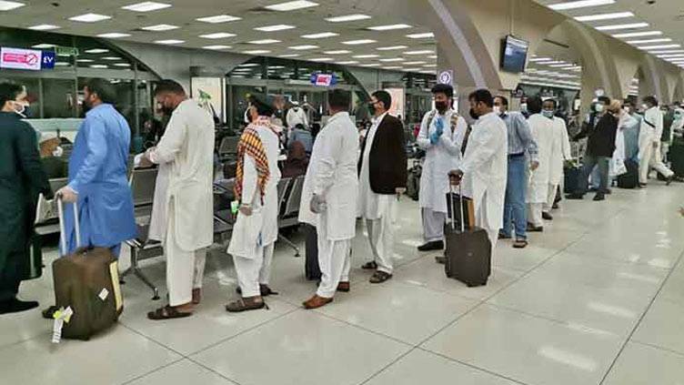 PM Shehbaz takes notice of offloading of workers at airports