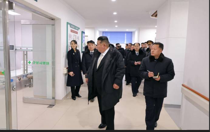 North Korean leader's sister sports Chinese foldable phone
