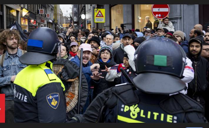Dutch police arrest 22 at protest against Israeli cantor's concert