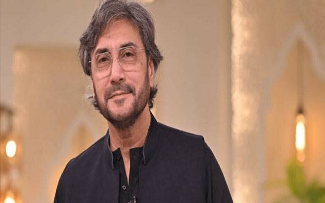 Sheer violation? Adnan Siddiqui defies sign board