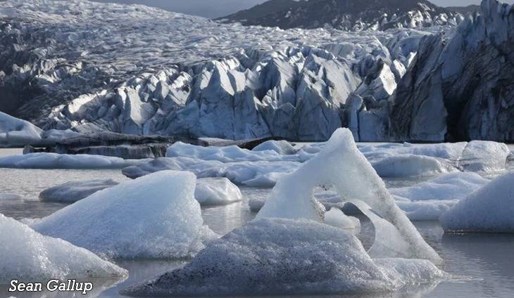 Thousands of glaciers to melt each year by mid-century: study
