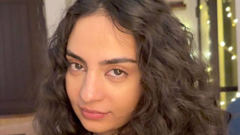 Mehar Bano’s story sparks curiosity about upcoming reel shoot