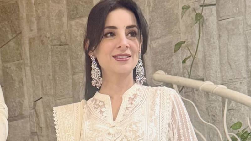 Sarwat Gilani shares BTS glimpses of designer shoot