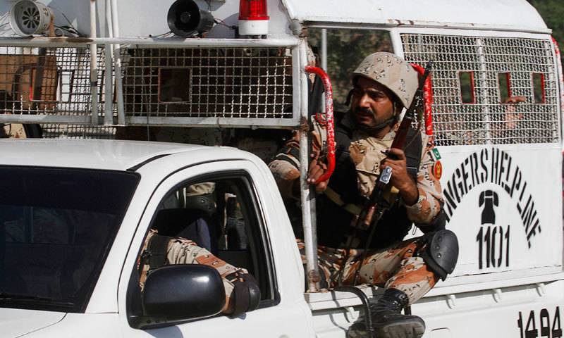 Sindh Rangers arrest seven accused of extortion gang in Karachi
