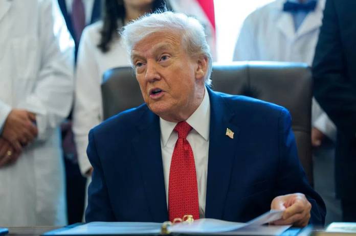 Trump govt calls on white men to file discrimination claims