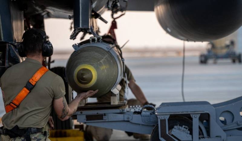Syria monitor says US strikes killed at least five IS members