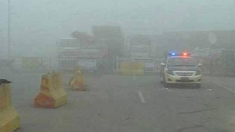 Thick fog paralyses parts of the country, motorways faces closure at various points
