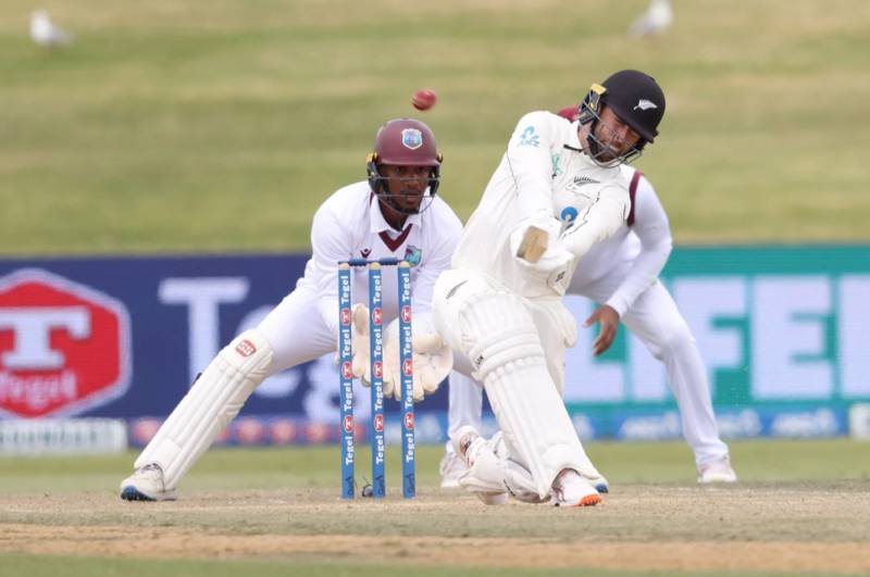 New Zealand 35-0, lead by 190, after racing through West Indies tail
