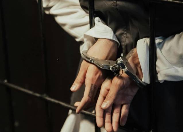 Police arrest three members of honey trap gang from Burewala