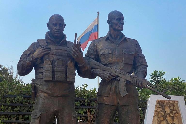 Russian paramilitaries in CAR say take election threat 'extremely seriously'