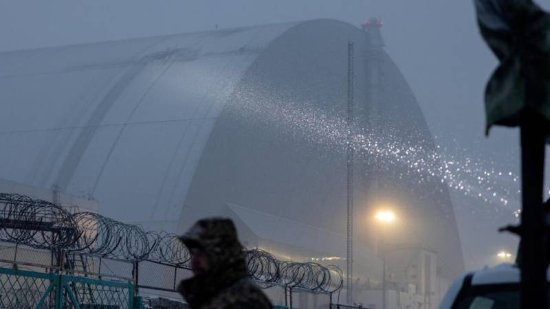 Russian strike could collapse Chernobyl shelter: plant director