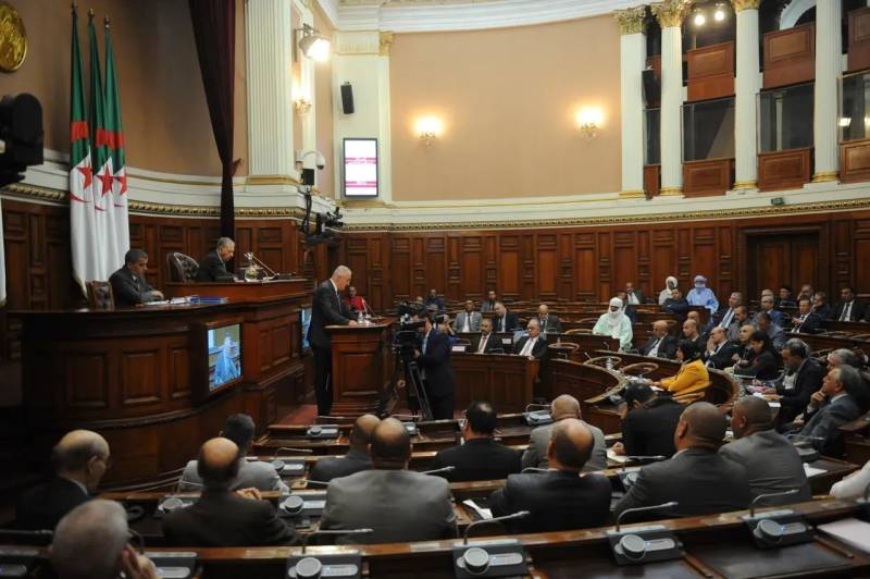 Algeria passes law declaring French colonisation a crime