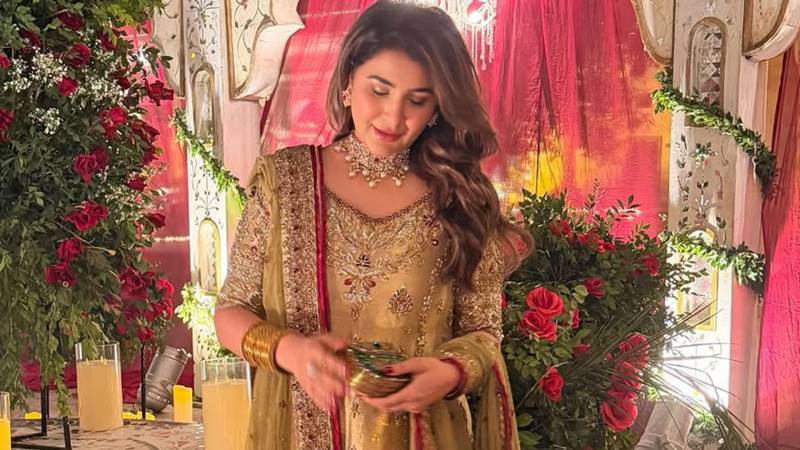 Areeba Habib drops glimpses from glamorous function