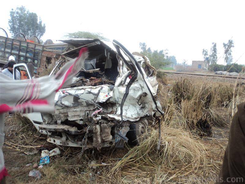 Six killed due to speedy drivers in Sargodha, Faisalabad