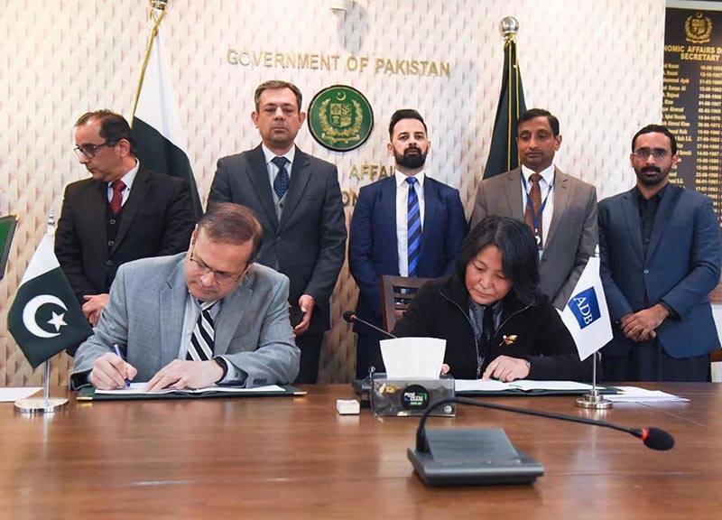 Pakistan, ADB sign agreements to boost power sector, reform state enterprises
