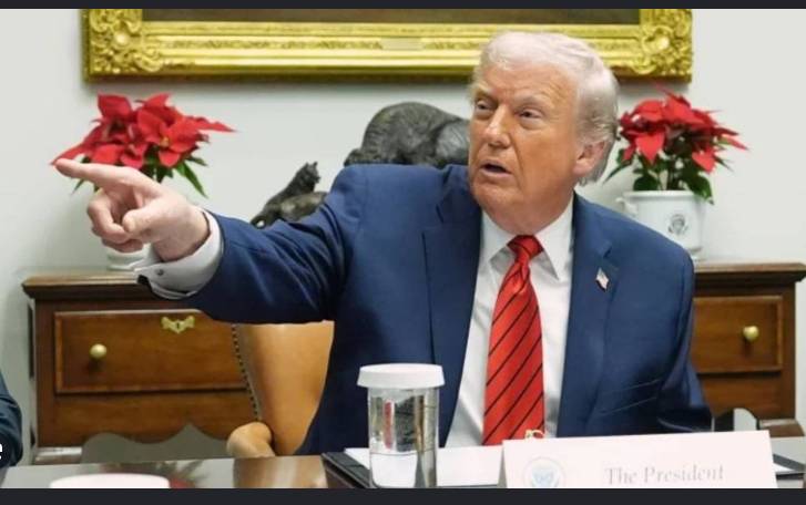 Trump takes Christmas Eve shot at 'radical left scum'