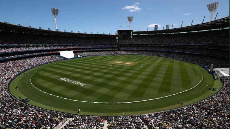 Record single-day crowd of 93,442 rocks Ashes Test at MCG
