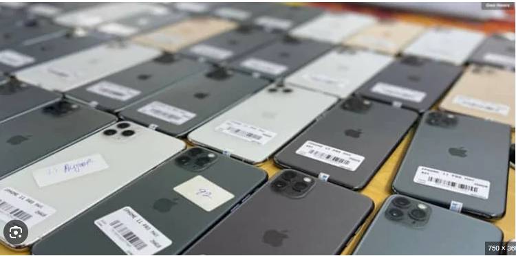 803 smuggled mobile phones worth Rs62 million seized in Karachi