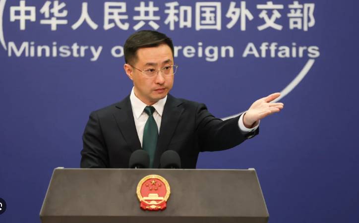China slaps sanctions on 20 US firms over Taiwan arms sales