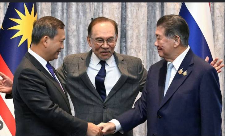 Thailand and Cambodia agree to 'immediate' ceasefire