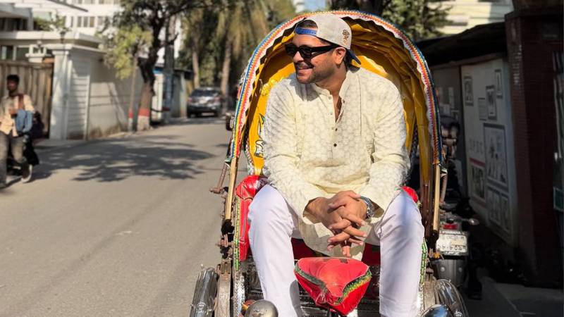 Asim Azhar’s heartfelt birthday tribute to mother goes viral